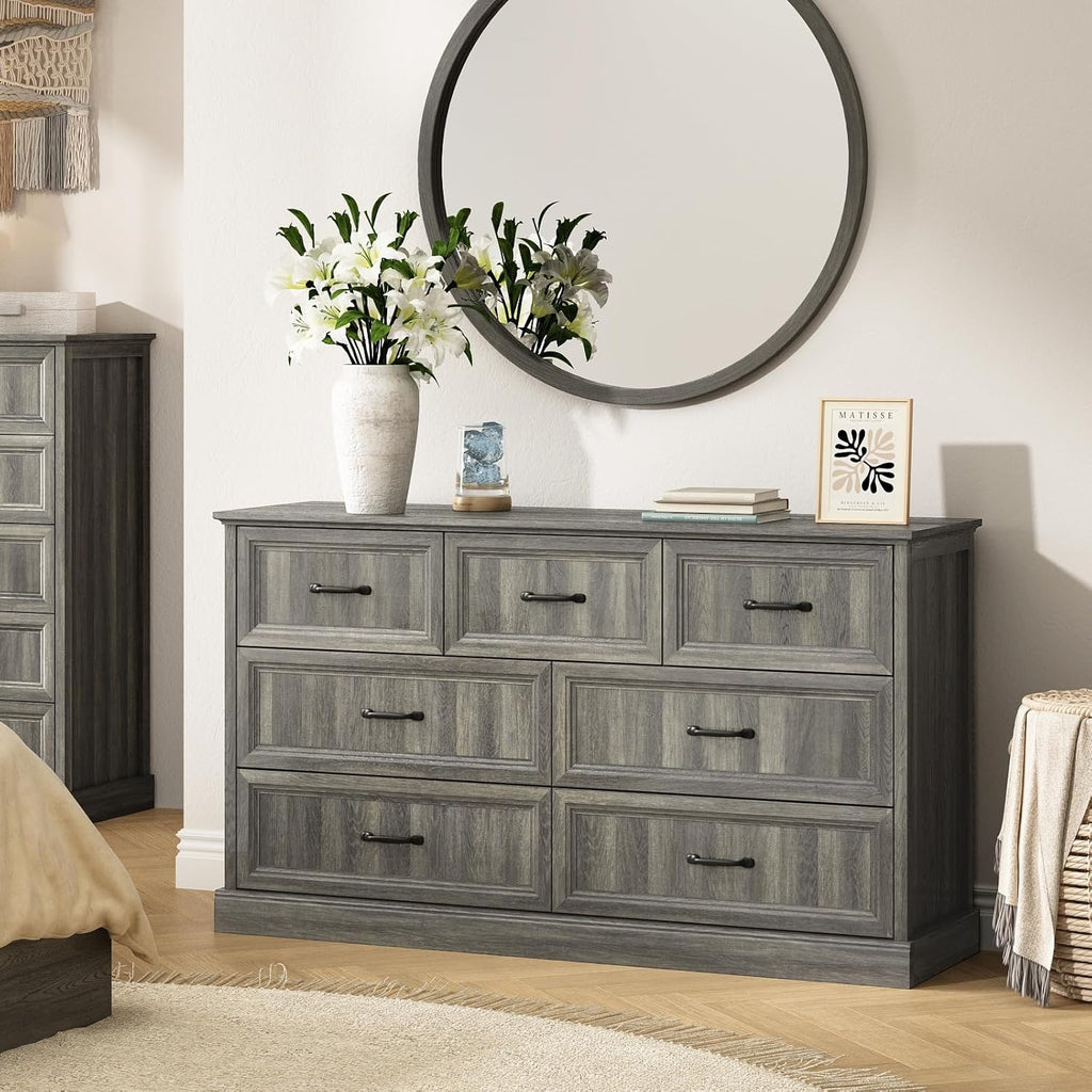 CARPETNAL Farmhouse 7 Drawer Dresser for Bedroom, 55 Inch Wide Modern Grey Dresser TV Stand with Large Drawers & Bar Handles, Rustic Wood Chest of Drawers for Bedroom, Living Room, Hallway, Entryway.