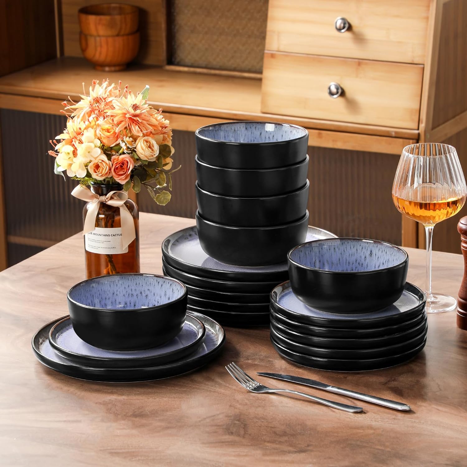 vancasso Plates and Bowls Sets, 18 Pieces Stoneware Dinnerware Sets for 6, Kitchen Dish Set Mircowave and Dishwasher Safe Dinner Set Ceramic Dishware, Light Purple, Series AMBER