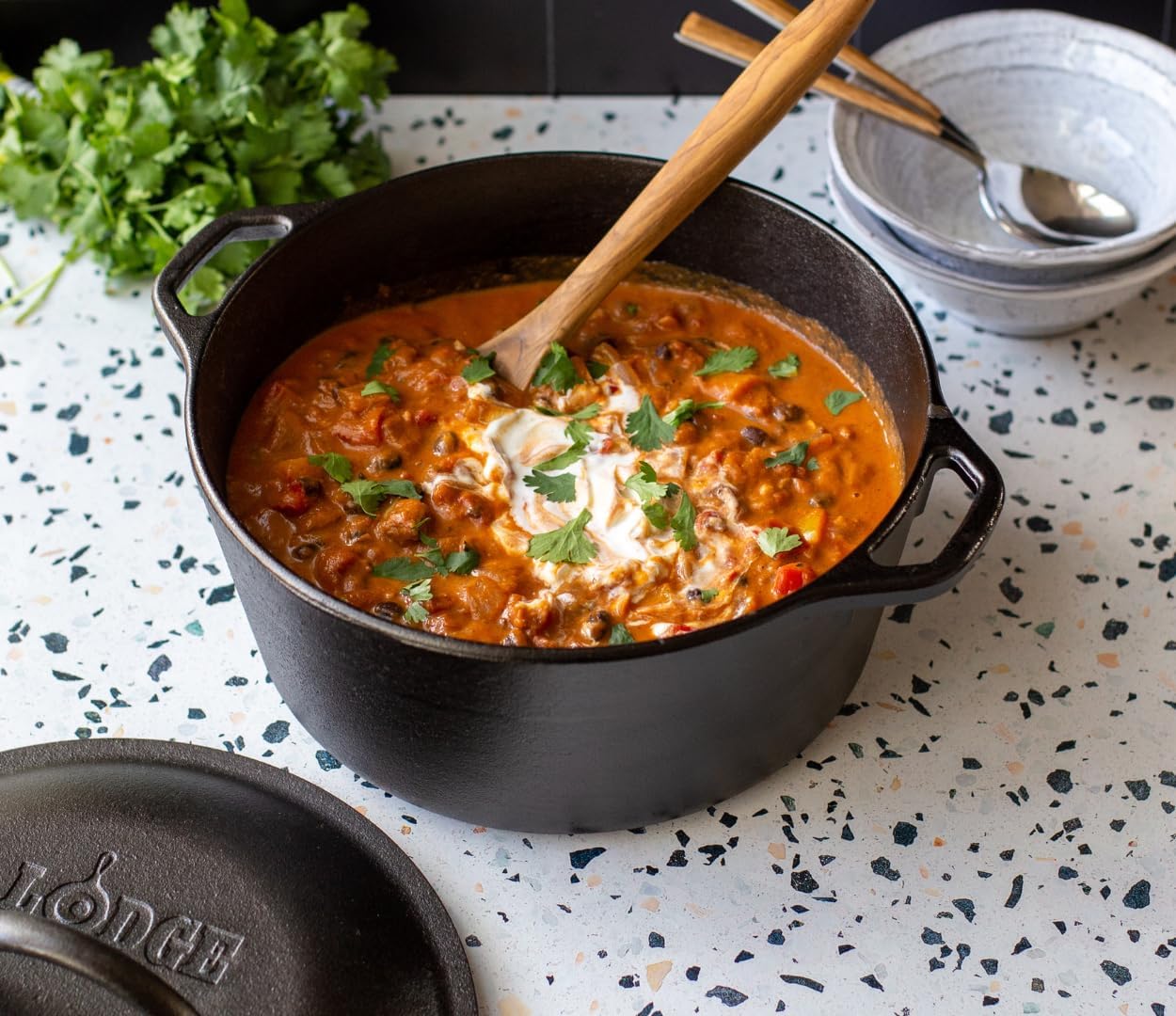 Lodge Cast Iron Set - Pre-Seasoned Kitchen Set - Skillets, Griddle & Dutch Oven Included - PFAS-Free Non-Toxic Cookware - 5-Piece Set