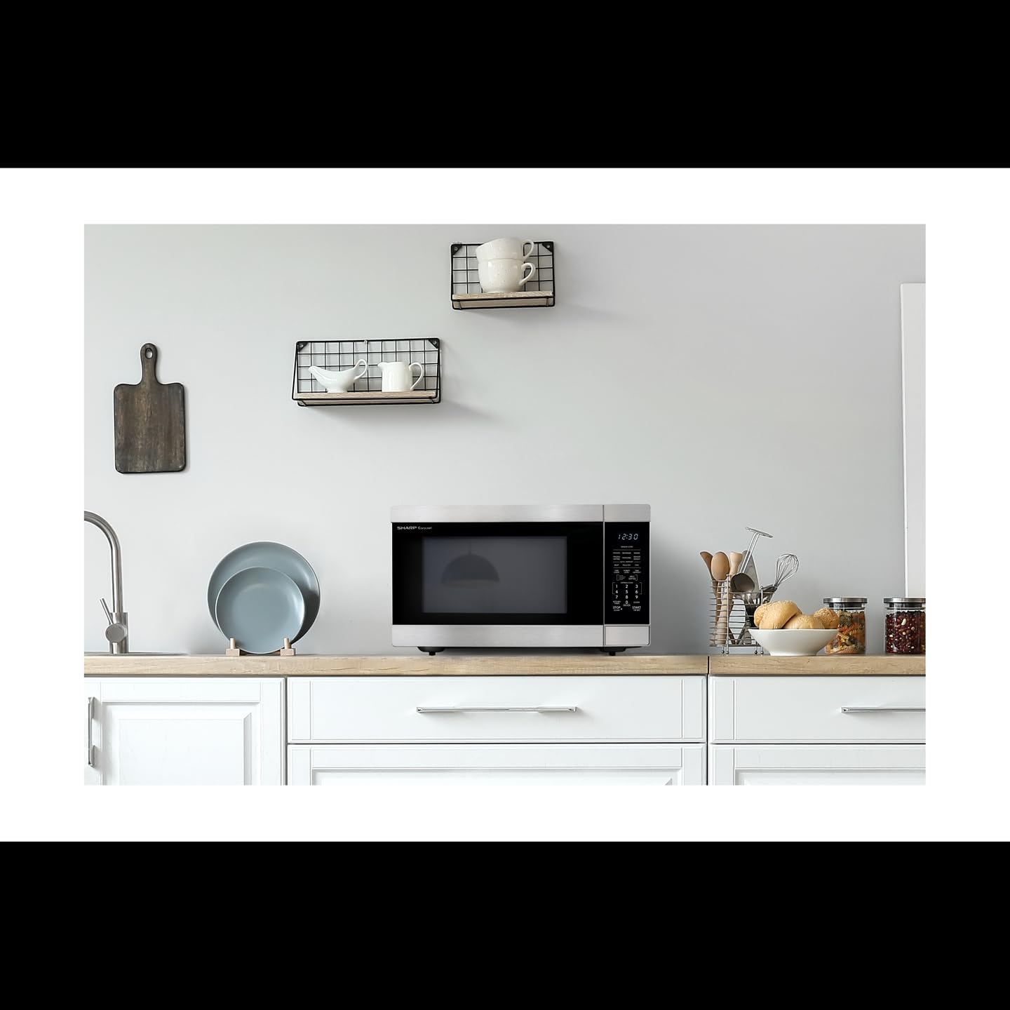 SHARP Countertop Microwave Oven with Removable 16.5" Carousel Turntable, 1200 Watt, 2.2 Cubic Feet, Stainless Steel