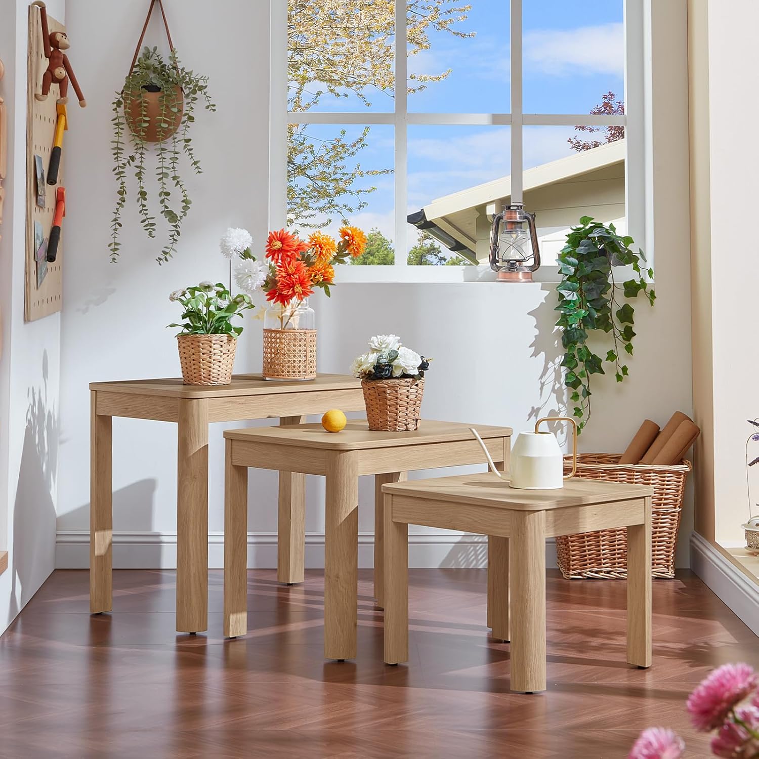 Joaxswe Farmhouse Nesting Tables Set of 3, Living Room Table Set with Rounded Corners & 4 Thickened Table Legs, Natural Wood