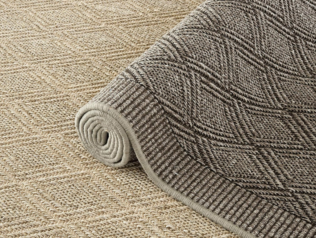 SAFAVIEH Palm Beach Collection Area Rug - 8' x 10', Sand, Sisal & Jute Design, Ideal for High Traffic Areas in Living Room, Bedroom (PAB351A)