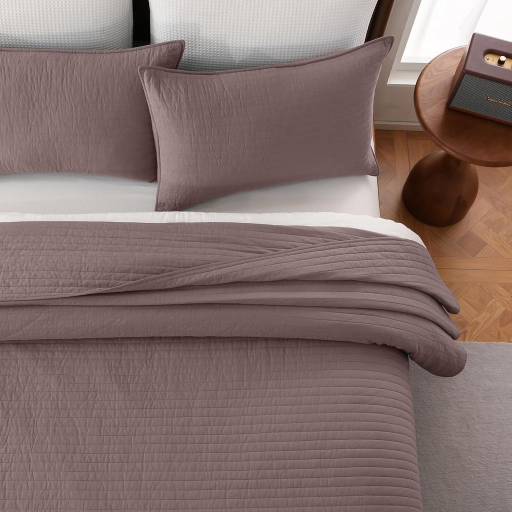 100% Cotton Quilt Set Oversized King Size - Soft Lightweight Stripe Bedding Set, Classic Comforter Set for All Season with 2 Shams, Oversized Bedspread Coverlet, 120 x120 inches