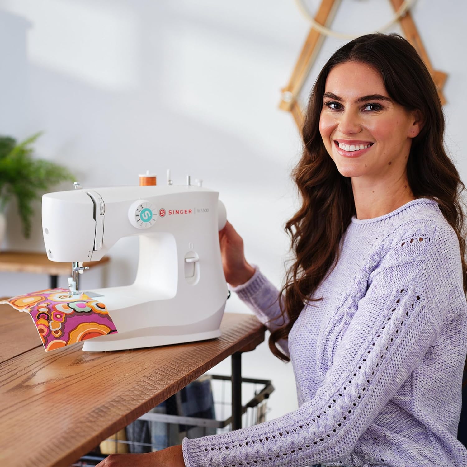 SINGER® M1500 Sewing Machine +Accessory Kit | 6 Built-In Stitches Deliver 57 Stitch Applications | Lightweight & Portable |LED Light & 4-step Buttonhole | Great for Quilting, Crafts & Mending