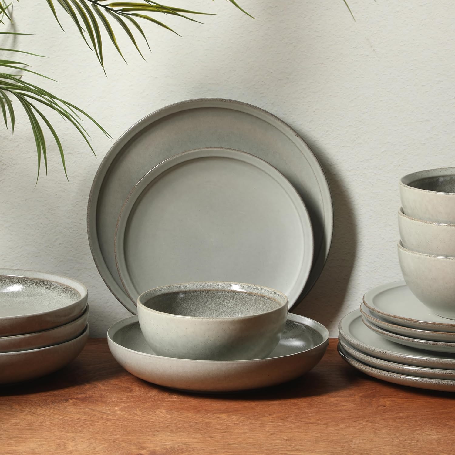 Gibson Elite Beckett Stoneware Matte Reactive Glaze 16 Piece (Service for 4) Plates and Bowls Dinnerware Set - Ash White