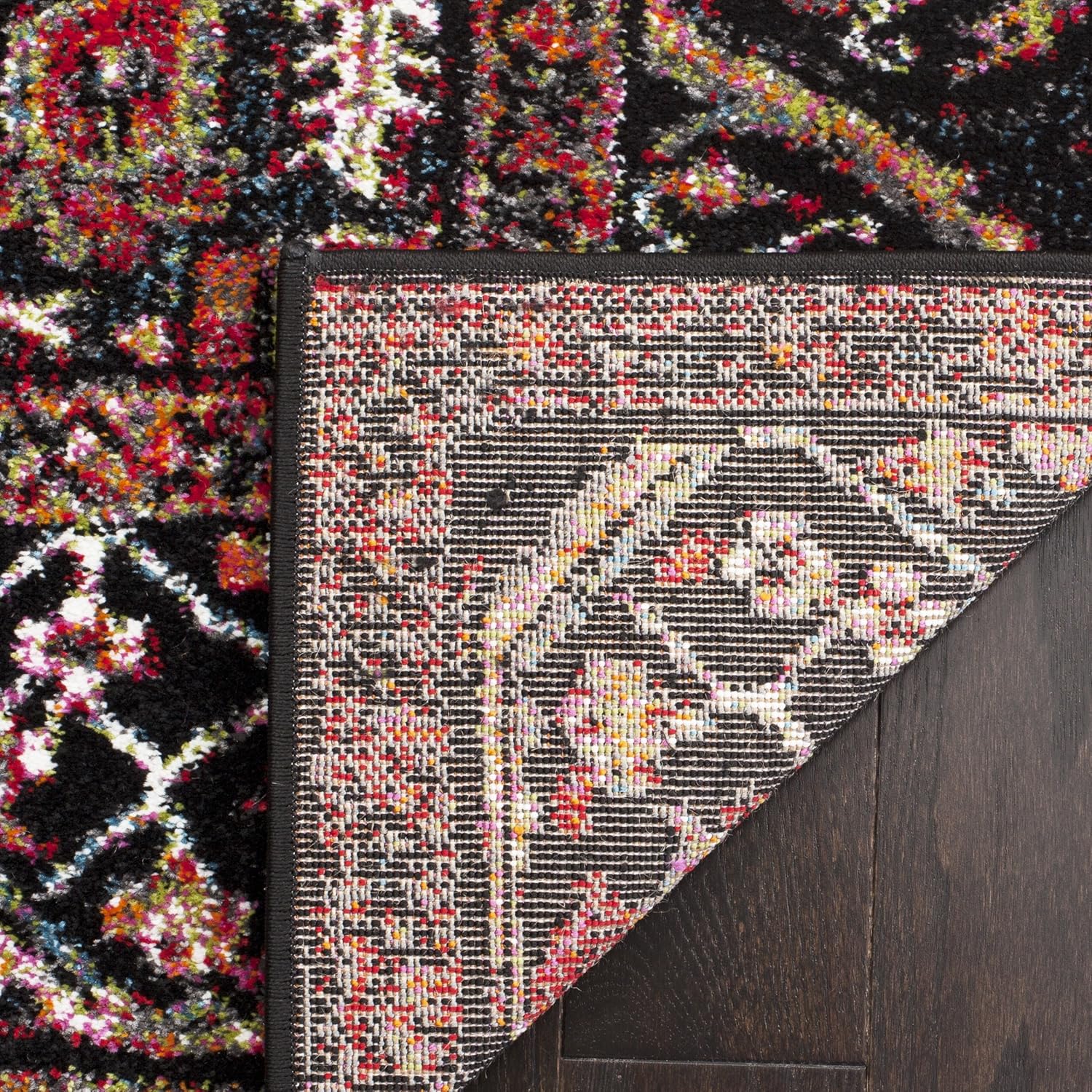 SAFAVIEH Vintage Hamadan Collection Area Rug - 9' x 12', Red & Multi, Oriental Traditional Persian Design, Non-Shedding & Easy Care, Ideal for High Traffic Areas in Living Room, Bedroom (VTH215A)