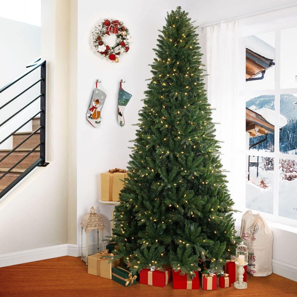 Naomi Home Traditional 7.5ft Prelit Artificial Christmas Tree with 1746 Branch Tips, 550 Warm Lights and Metal Stand, 52" Wide Realistic Fir Christmas Tree with Lights