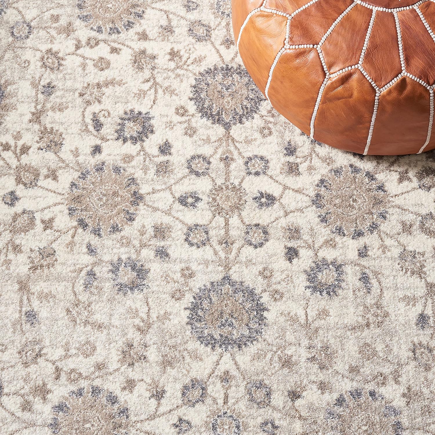 SAFAVIEH Sofia Collection 8' x 10' Ivory/Grey SOF330D Boho Tribal Oriental Distressed Non-Shedding Living Room Dining Bedroom Area Rug