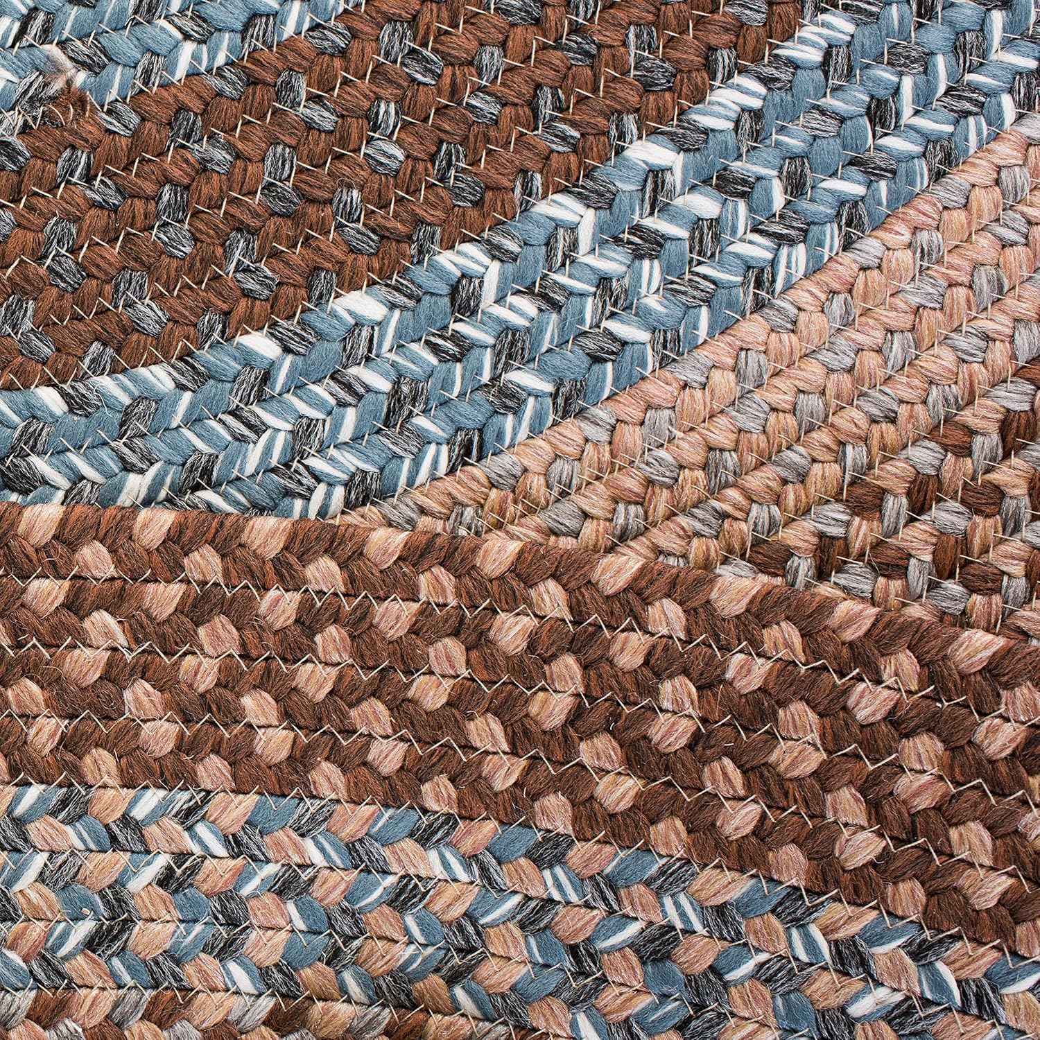 SAFAVIEH Washable Rug Outdoor Braided Collection - 8' x 10' Oval, Brown & Multi, Handmade & Reversible, Non-Shedding & Easy to Clean, Ideal for Patio, Backyard, Mudroom (BRD313A)