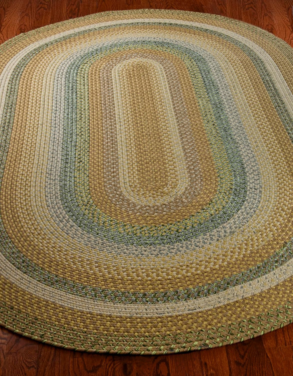 SAFAVIEH Washable Rug Outdoor Braided Collection - 8' x 10' Oval, Tan & Multi, Handmade & Reversible, Non-Shedding & Easy to Clean, Ideal for Patio, Backyard, Mudroom (BRD314A)