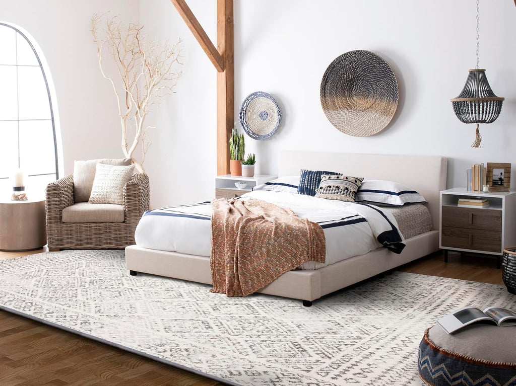 SAFAVIEH Area Rug 9x12 - Tulum Collection - Large - Ivory & Grey, Moroccan Boho Distressed Design, Non-Shedding & Easy to Clean, Ideal for Living Room, Bedroom, Dining Space (TUL264A)