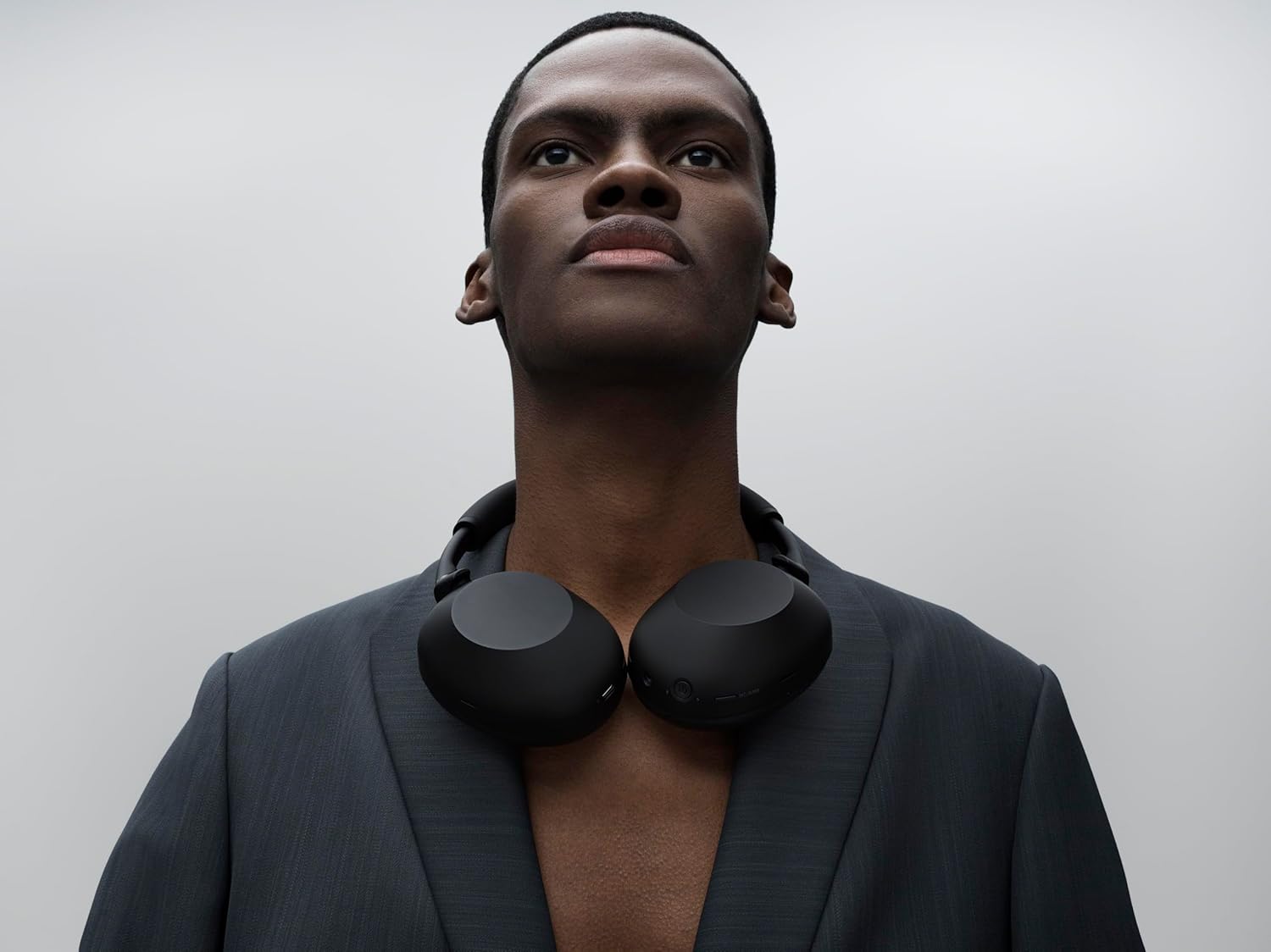 Sony WH-1000XM6 The Best Noise Canceling Wireless Headphones  HD NC Processor QN3  12 Microphones  Adaptive NC Optimizer  Mastered by Engineers  Studio-Quality  30-Hour Battery  Black