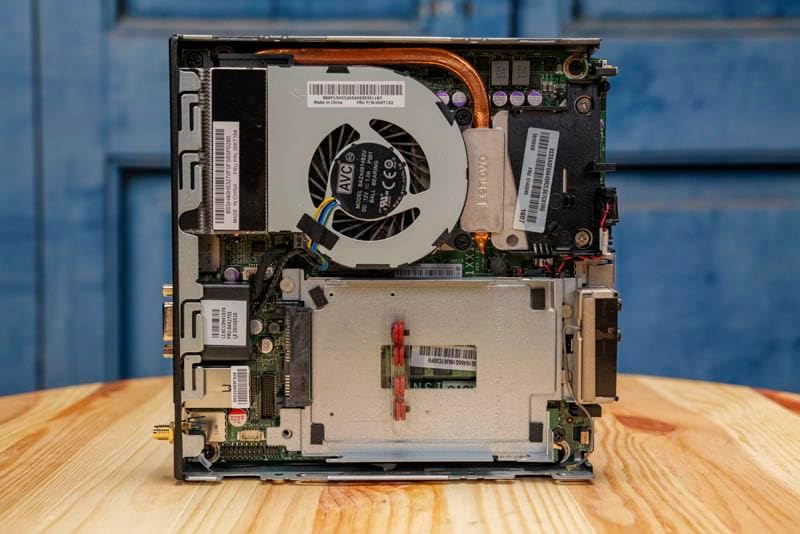 Lenovo Thinkcentre M715Q Desktop AMD Ryzen 3 Pro-2200GE 4GB 128GB SSD W11H (Renewed)