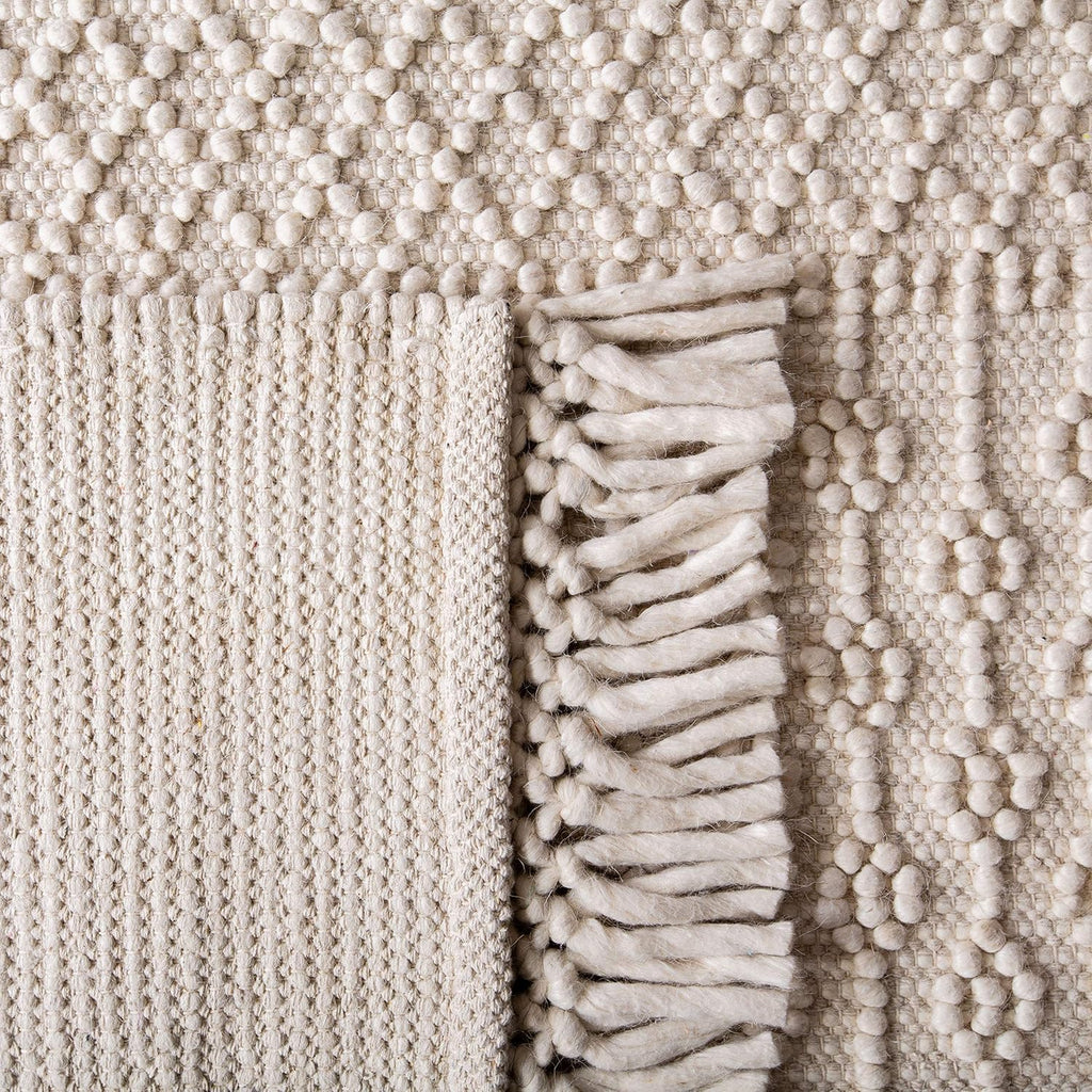 SAFAVIEH Area Rug 8x10 - Natura Collection - Large - Ivory, Handmade Wool, Moroccan Boho Fringe Design, Ideal for Living Room, Bedroom, Dining Space (NAT852B)