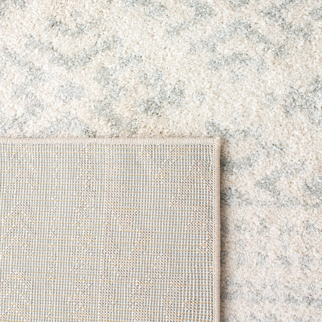 SAFAVIEH Area Rug 10x13 - Tulum Collection - Large - Ivory & Light Grey, Moroccan Boho Tribal Design, Non-Shedding & Easy to Clean, Ideal for Living Room, Bedroom, Dining Space (TUL272G)