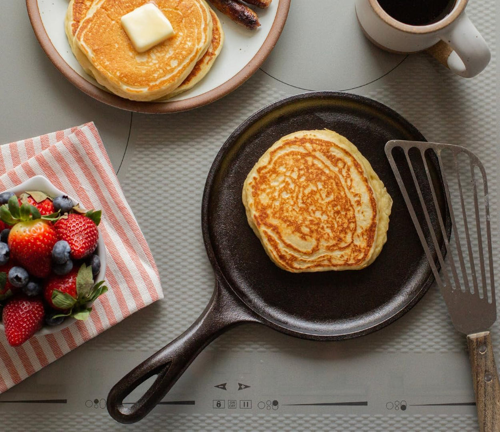 Lodge Cast Iron Set - Pre-Seasoned Kitchen Set - Skillets, Griddle & Dutch Oven Included - PFAS-Free Non-Toxic Cookware - 5-Piece Set
