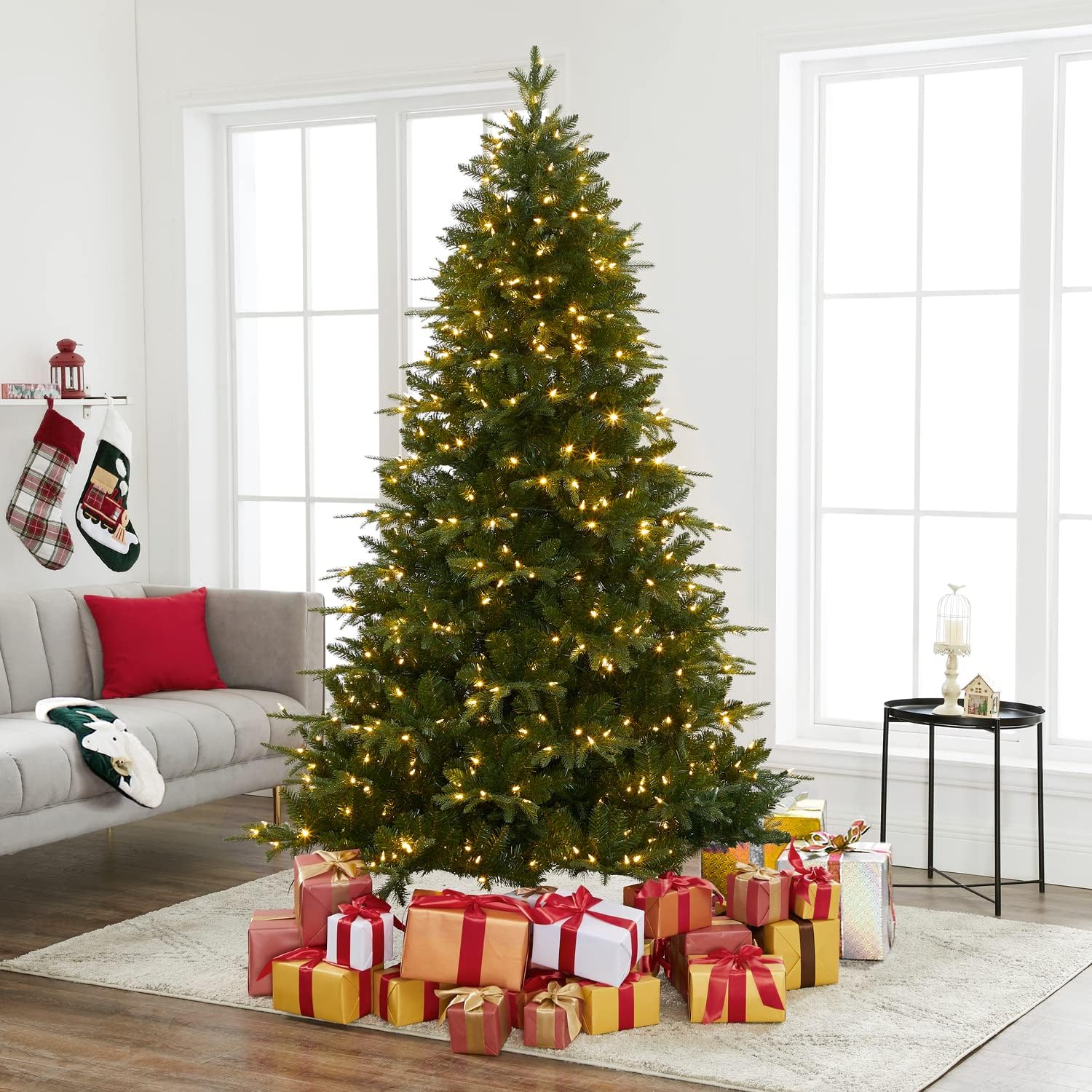 Naomi Home Traditional 7.5ft Prelit Artificial Christmas Tree with 1746 Branch Tips, 550 Warm Lights and Metal Stand, 52" Wide Realistic Fir Christmas Tree with Lights