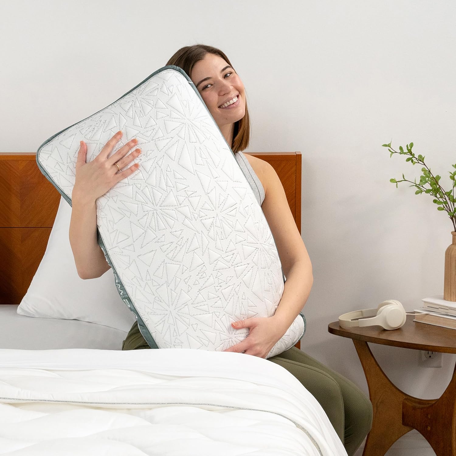 Bedgear Storm Performance Pillow 2.0 – Cooling Bed Pillow for Hot Sleepers, Medium Firm Support for All Sleep Positions – Dual-Sided Comfort, Breathable Air-X Mesh, Washable Ver-Tex Cover, 20” x 36”