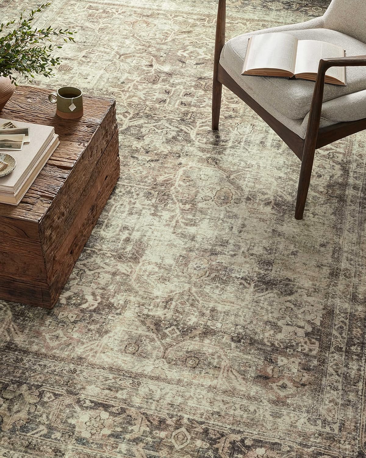 Loloi Magnolia Home by Joanna Gaines Sinclair Collection SIN-01 Pebble/Taupe 7'-6" x 9'-6", .25" Pile Height, Machine Washable, Area Rug