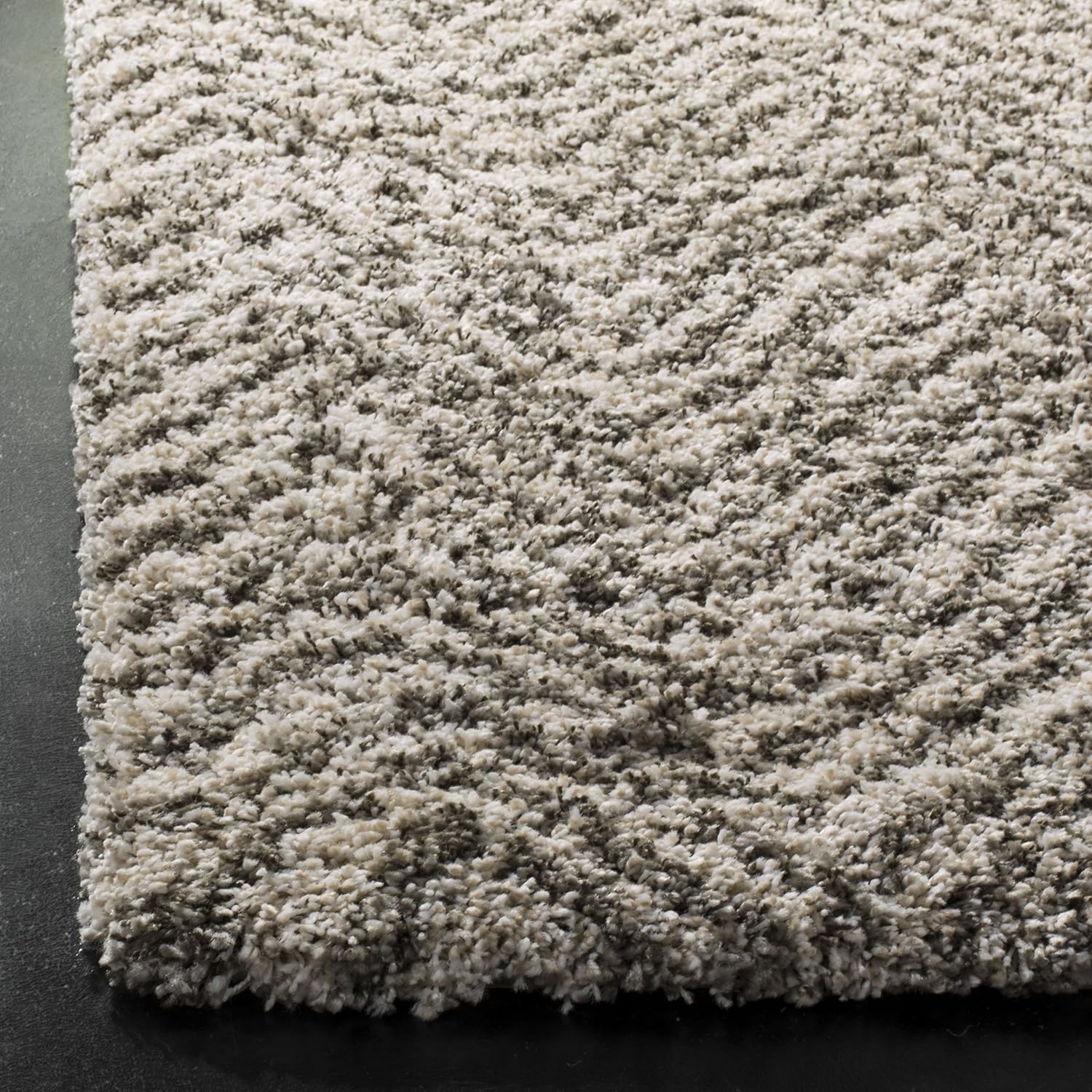 SAFAVIEH Hudson Shag Collection Area Rug - 9' x 12', Ivory & Grey, Chevron Design, Non-Shedding & Easy Care, 2-inch Thick Ideal for High Traffic Areas in Living Room, Bedroom (SGH375A)