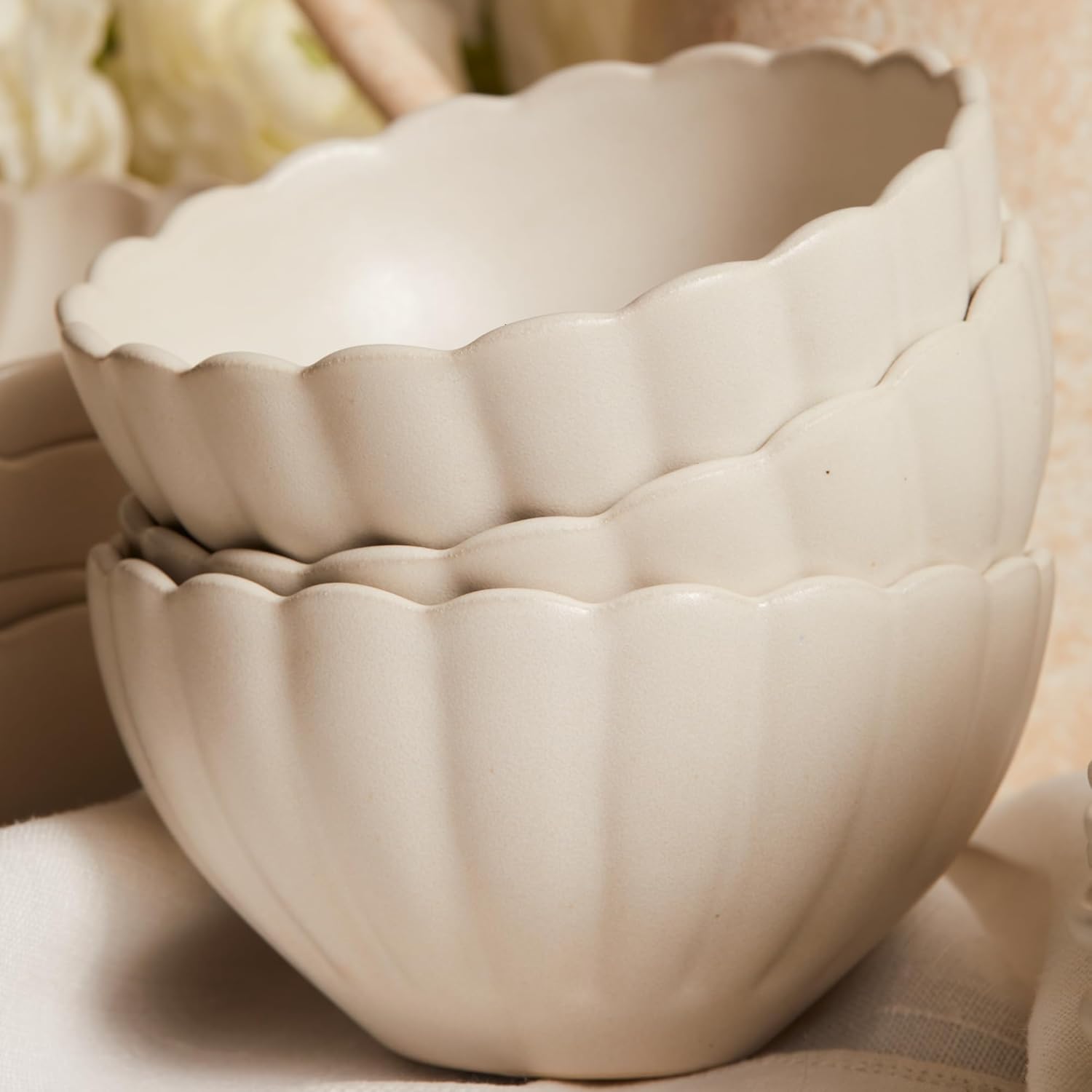 LEMIEUX ET CIE Dhalia 4-Piece Bowl Set Stoneware, Bowls, Dishwasher and Microwave Safe, Dish Set for 4, White