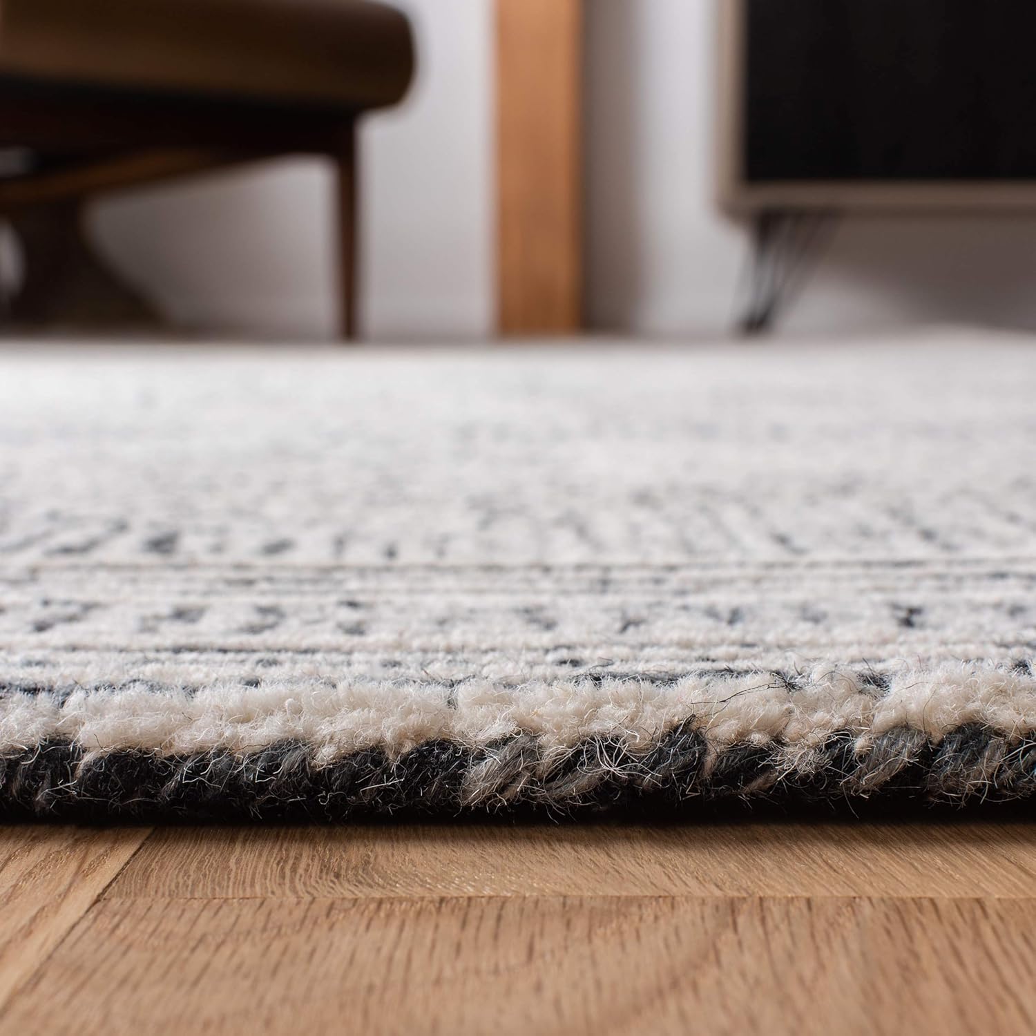 SAFAVIEH Abstract Collection Area Rug - 9' x 12', Ivory & Charcoal, Handmade Wool, Ideal for High Traffic Areas in Living Room, Bedroom (ABT340H)