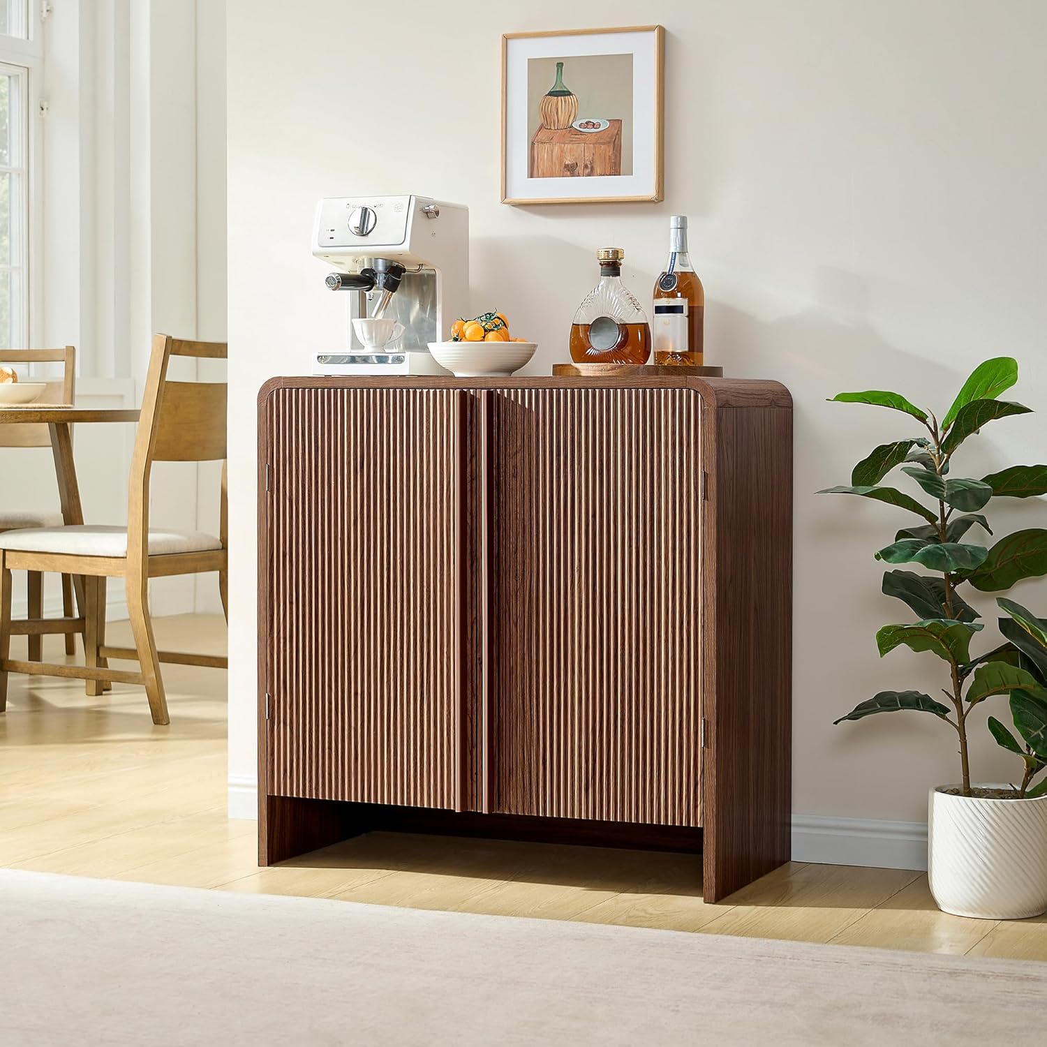 AMERLIFE Fluted Buffet Cabinet with Storage, Modern Sideboard Cabinet with 2 Doors & Adjustable Shelf, Console Table & Credenza for Living Room, Dining Room & Entryway, Brown