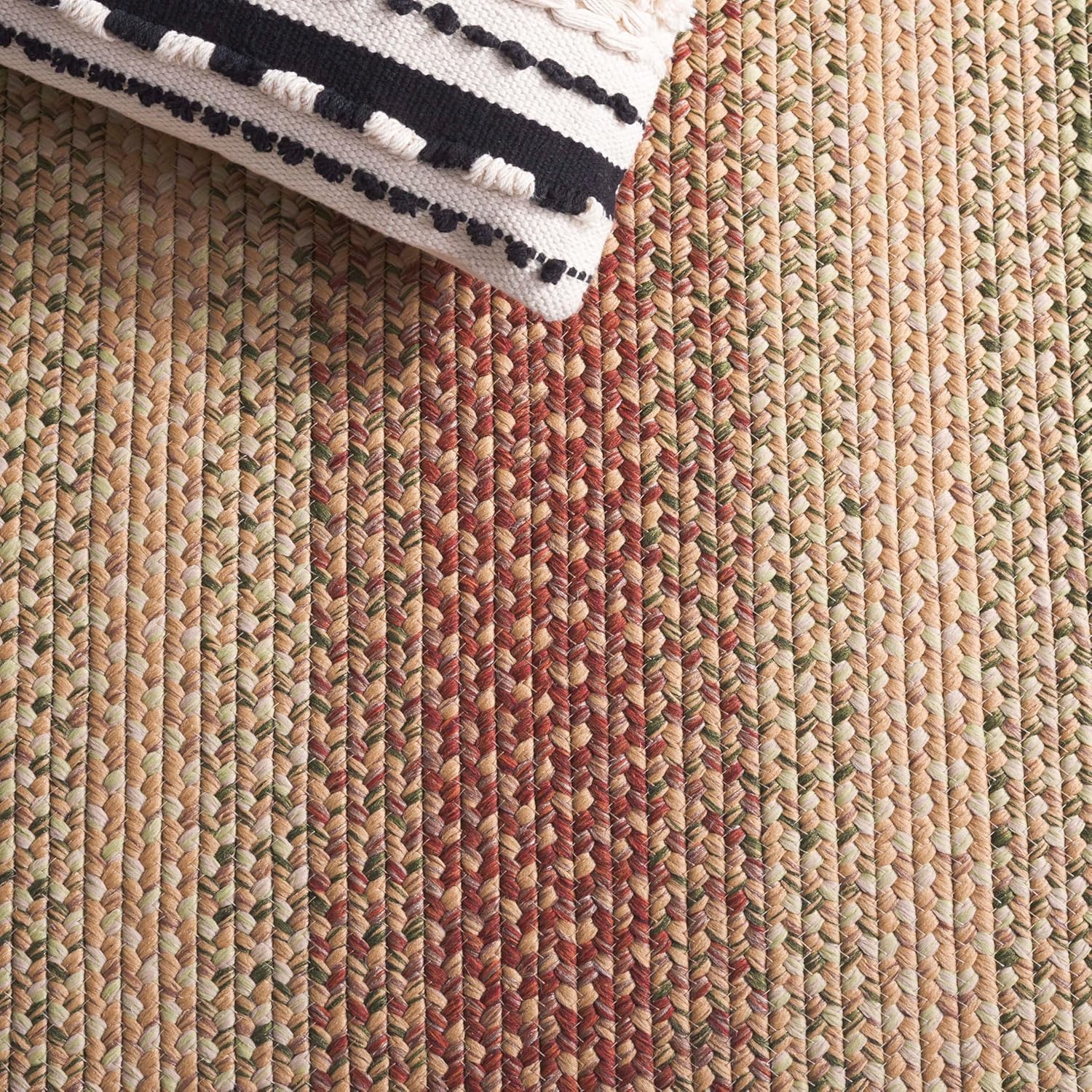 SAFAVIEH Washable Rug Outdoor Braided Collection - 8' x 10' Oval, Rust & Multi, Handmade & Reversible, Non-Shedding & Easy to Clean, Ideal for Patio, Backyard, Mudroom (BRD303A)