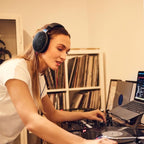Sennheiser HD 600 - Audiophile Open-Back Dynamic Wired Headphones Over Ear with Natural Soundstage and Premium Comfort for Music Lovers  Open Metal Earpiece Covers  Black