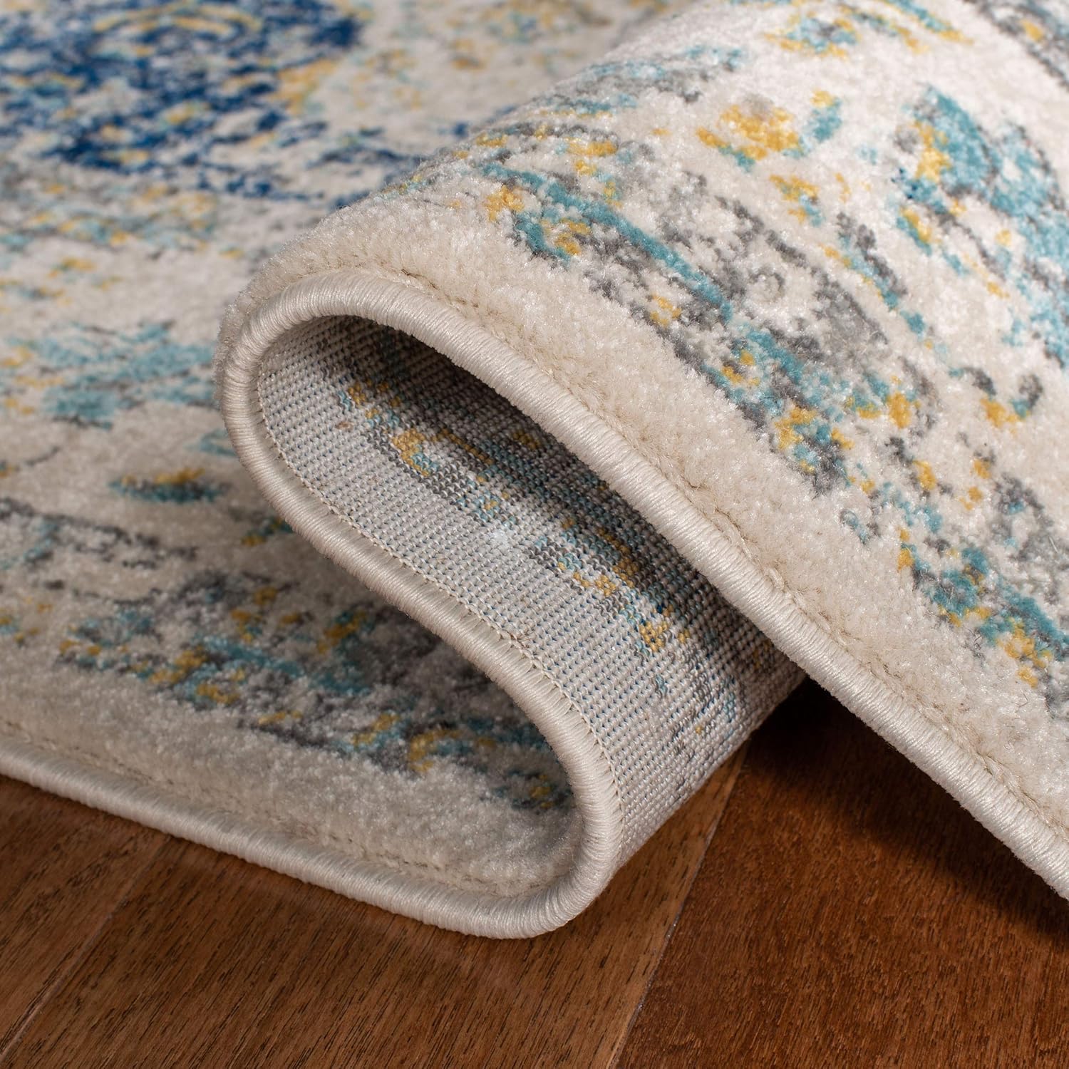 SAFAVIEH Area Rug 9x12 - Evoke Collection - Large - Ivory & Blue, Shabby Chic Oriental Medallion Design, Non-Shedding & Easy to Clean, Ideal for Living Room, Bedroom, Dining Space (EVK220C)