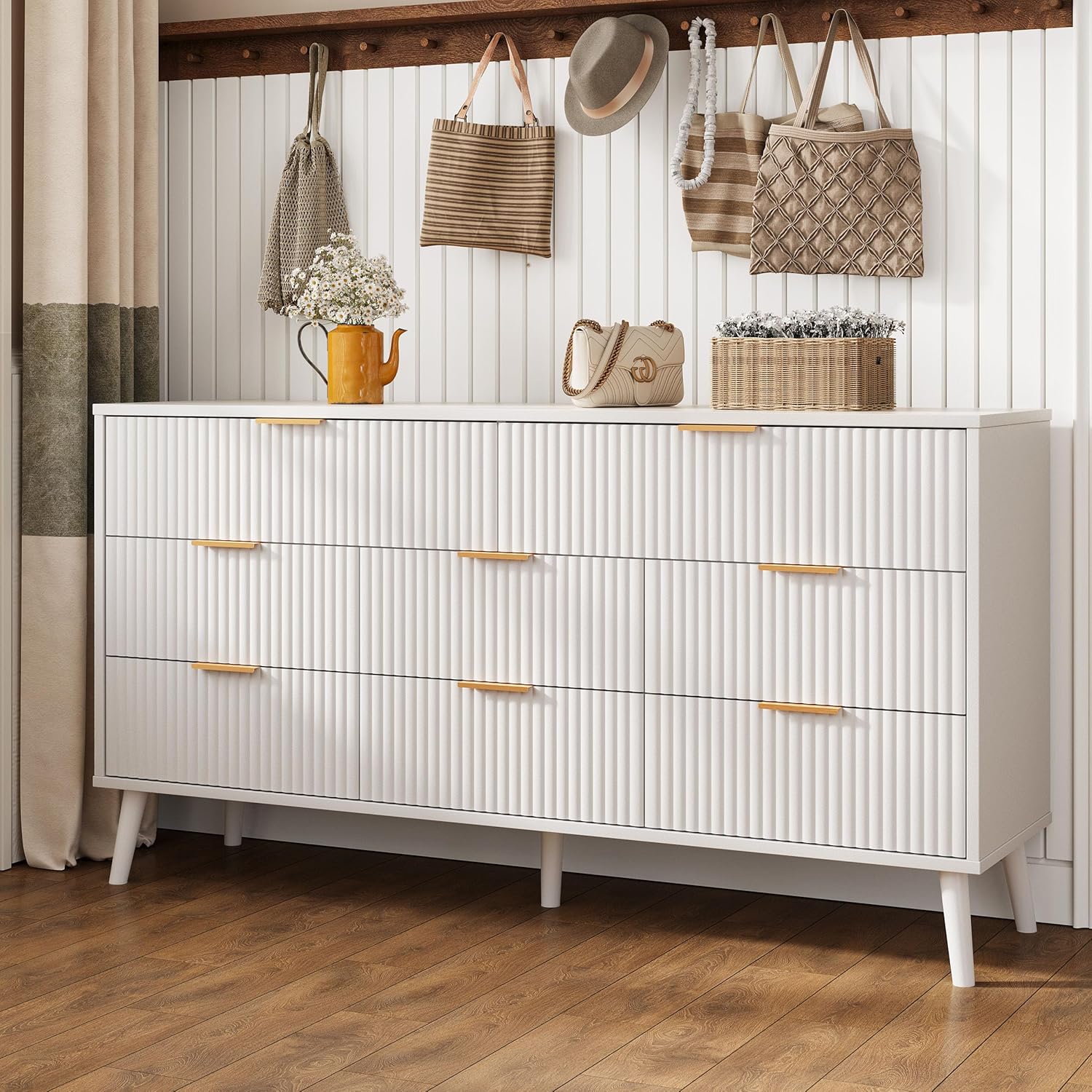 Fluted Dresser for Bedroom with 8 Drawers, Wooden Dresser with Metal Handle, Modern Storage Organizer for Bedroom, Wood Closet for Hallway, Living Room,White BDR104W