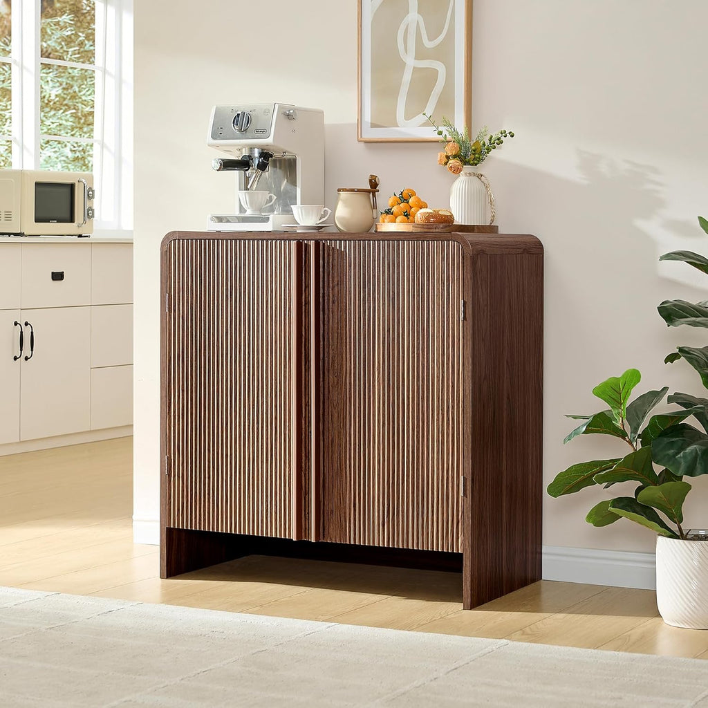 AMERLIFE Fluted Buffet Cabinet with Storage, Modern Sideboard Cabinet with 2 Doors & Adjustable Shelf, Console Table & Credenza for Living Room, Dining Room & Entryway, Brown