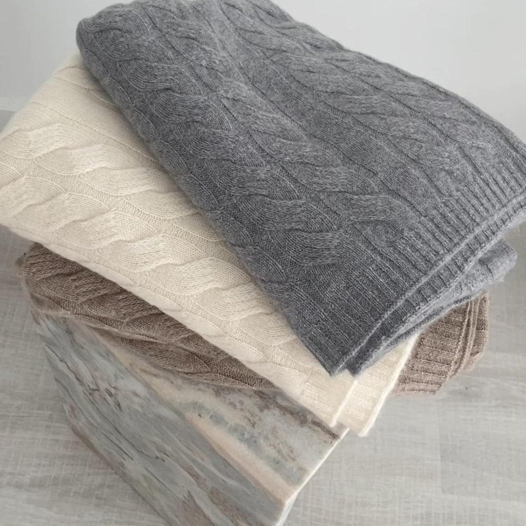 100% Pure Cashmere Throw Blanket for Couch – Cable Knit Cashmere Blanket 50x60 – Soft Warm Breathable Throws for Sofa, Bed – Grade A Long Staple – Machine Washable (Charcoal)