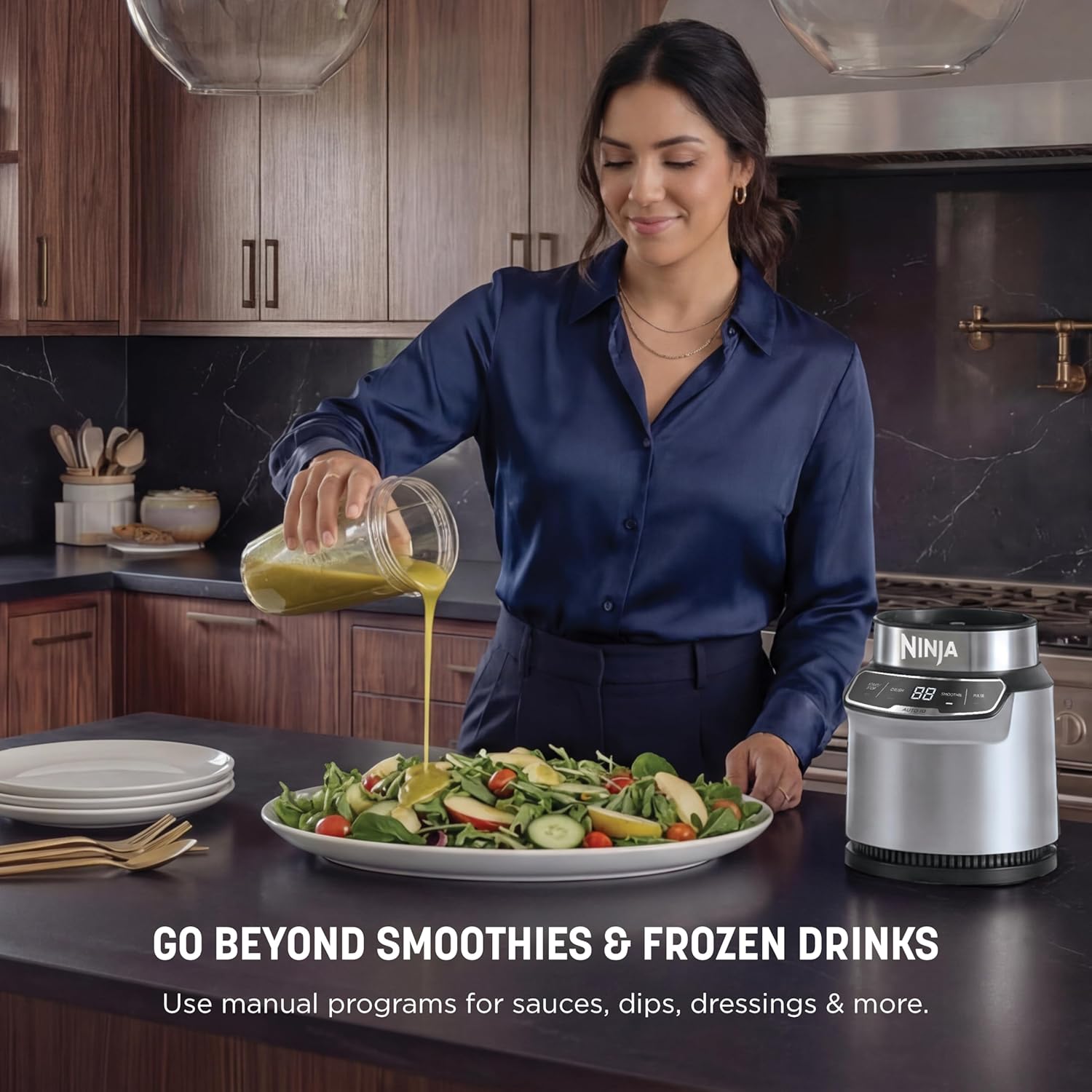Ninja Blender | Nutri Pro | Auto IQ Blend | Smoothies, Shakes, Frozen Drinks, Salsa, Dips | Includes (2) 24 oz. To-Go Cups & Spout Lids | Crushes Ice, Fruit & Veggies |1100 Peak Watt | Silver | BN401