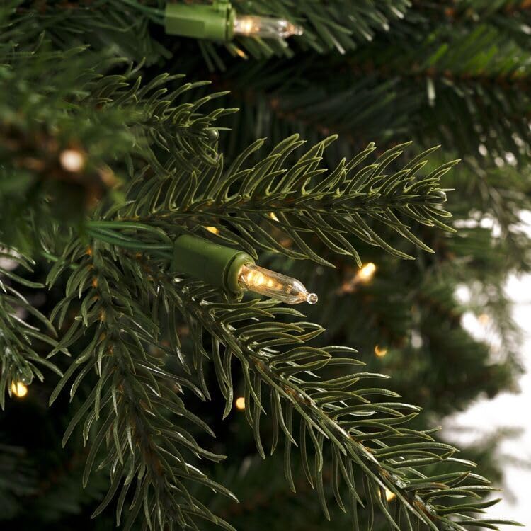 Naomi Home 7.5ft Christmas Tree with Lights, Realistic Fir Christmas Tree Prelit with 1746 Branch Tips, 550 Warm Lights and Metal Stand, Aritificial Tree, Árbol De Navidad