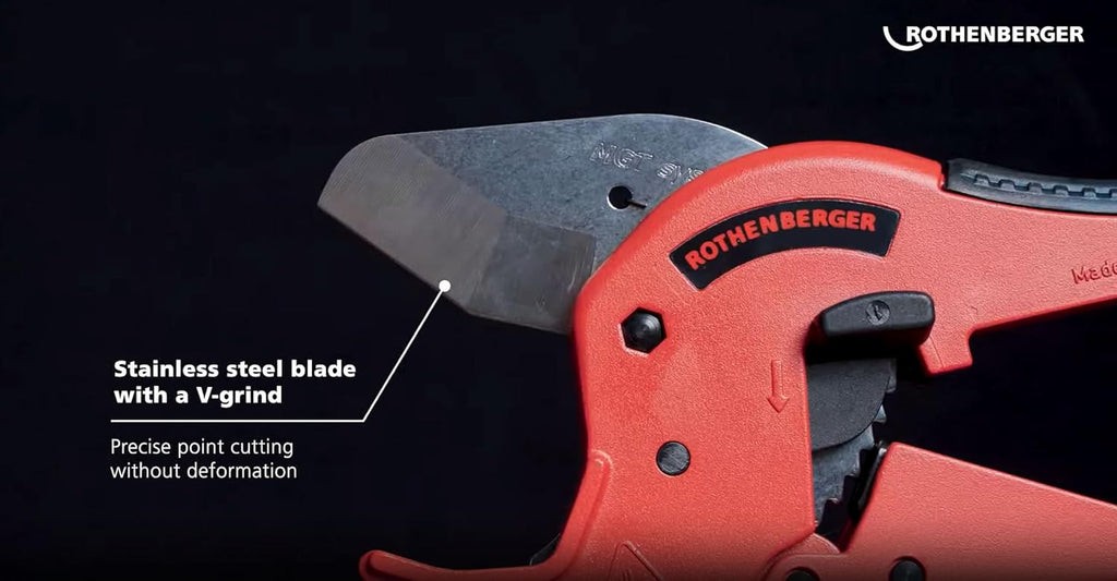 Rothenberger Rocut TC 42 Professional Plastic Pipe Shears with Stainless Steel Blade, Rubberized Handle, Transport Lock - Ideal for Plastic Pipes - 0-42 mm Cutting Range - 52000